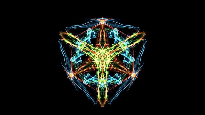 程序员不租房住车里，称三年多省了差不多十万，被质疑占用公共***，怎样看他的选择？这算占用公共***吗？